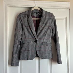 Women’s Love Tree Size Small Black White Burgundy Red Plaid Blazer